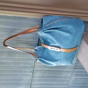 NWOT teal vegan hobo bag spotless